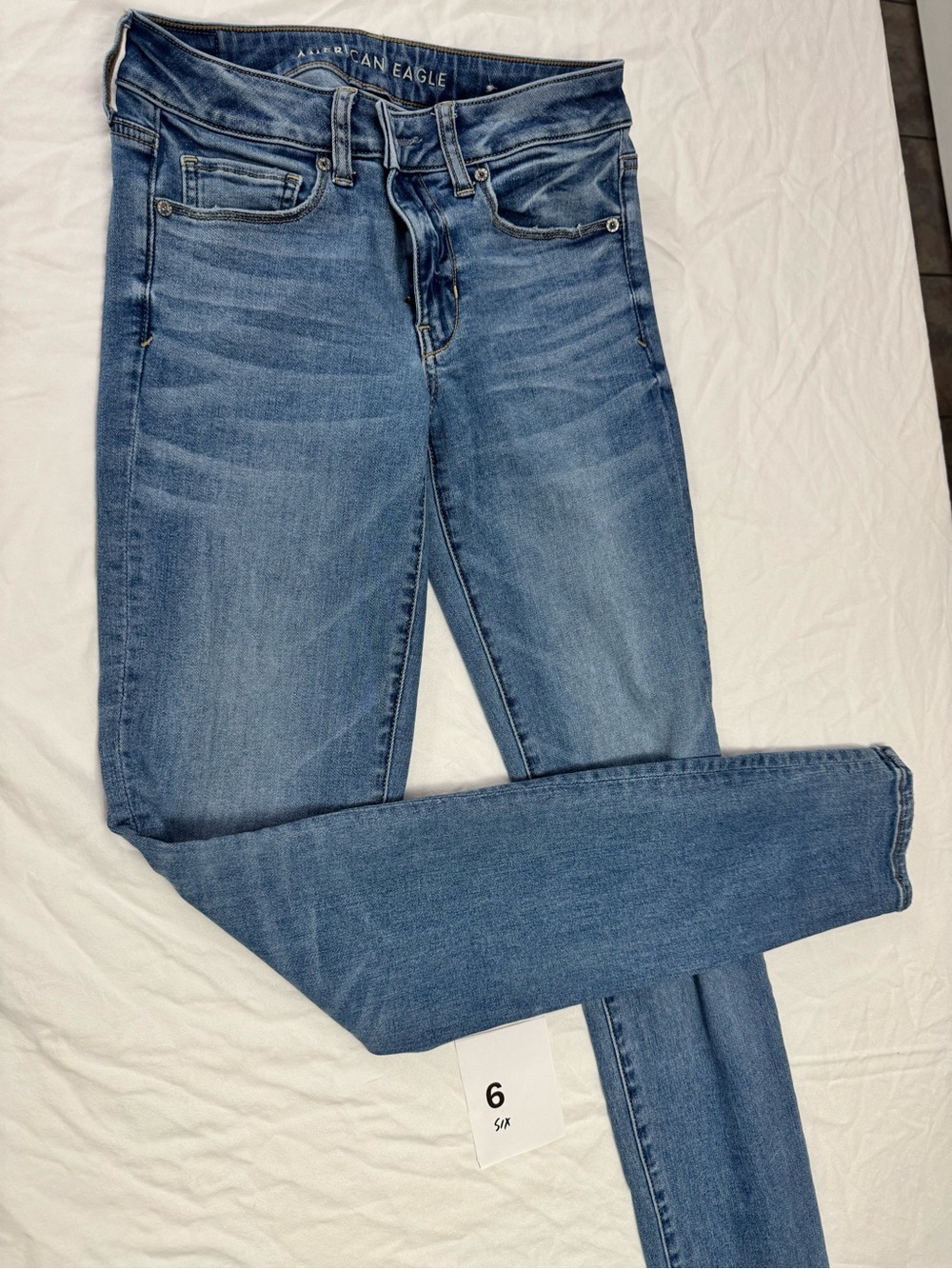 American Eagle Outfitters Women's Mid Blue Skinny Jeans